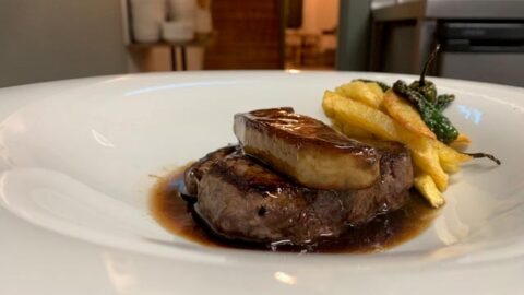 Solomillo con foie al Pedro Xim&eacute;nez